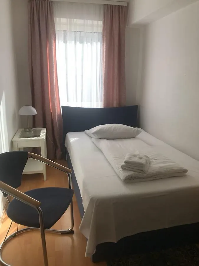 Hotel-Pension Asta Munich 0*,