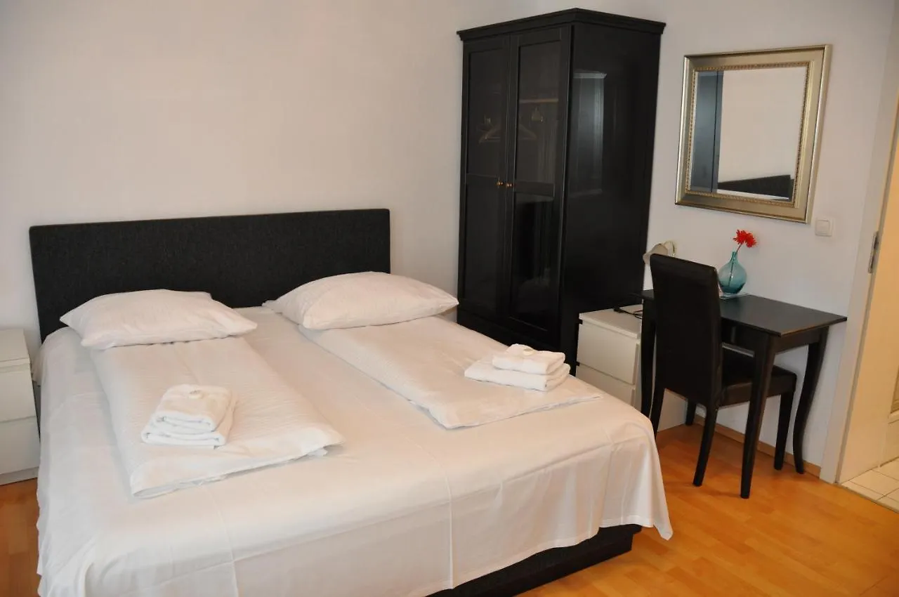 Hotel-Pension Asta Munich